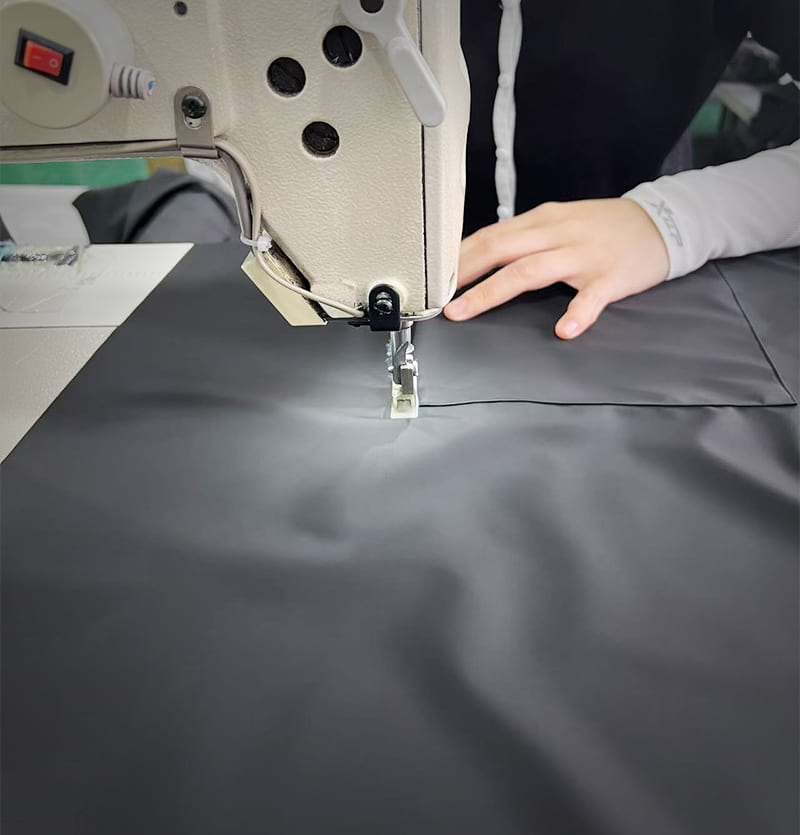 Innovative Salon Capes